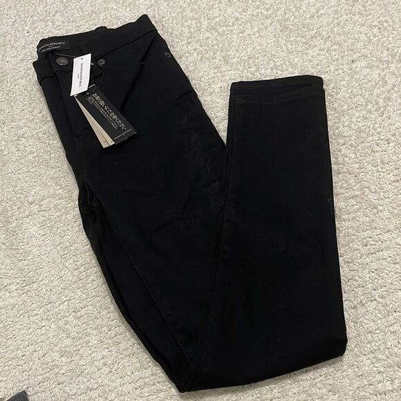 NWT- Banana Republic- 24/00P - Picture 1 of 10